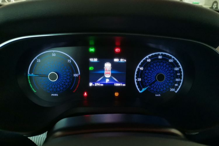 HongQi E-QM5 2023 car image #16