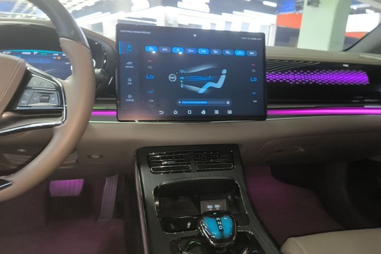BYD Han 2021 car image #17
