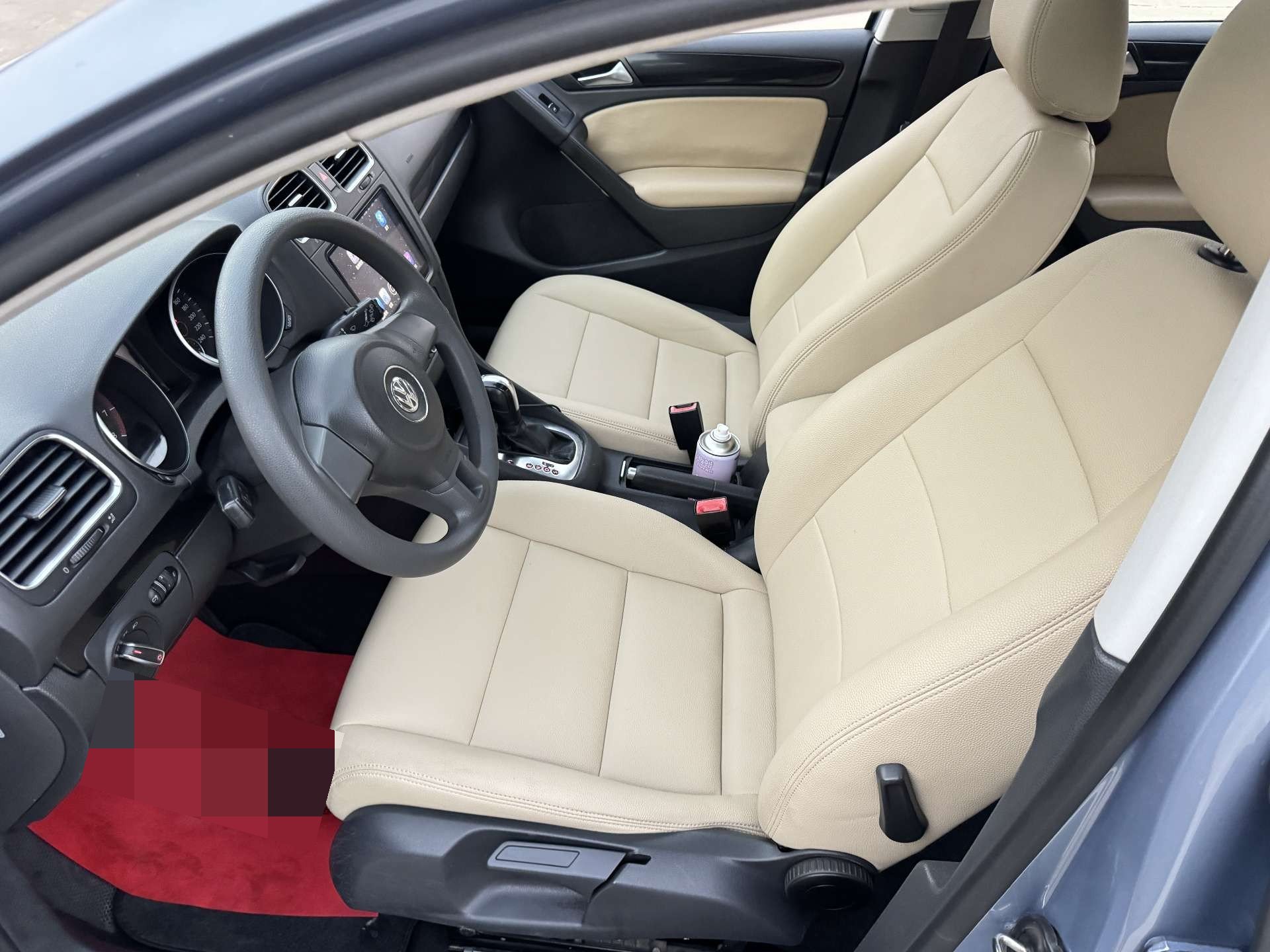 Volkswagen Golf 2012 car image #7