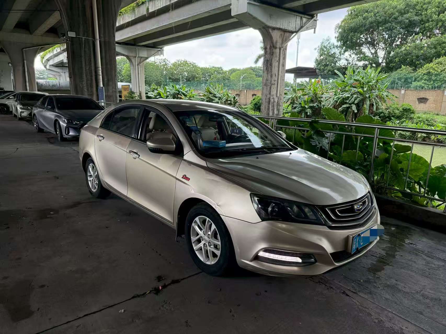 GEELY Emgrand 2017 car image #2