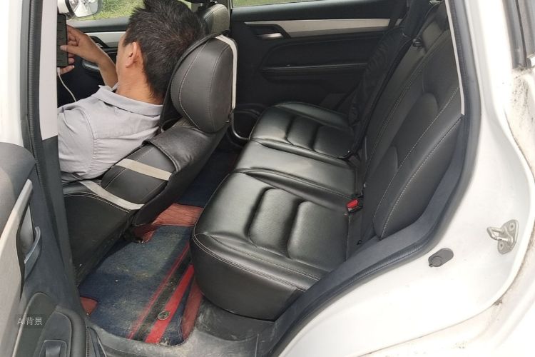 GEELY Vision X6 2020 car image #19