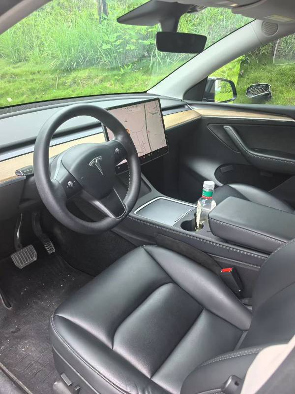 Tesla Model Y 2022 #7 Tesla Model Y 2022 car image #7