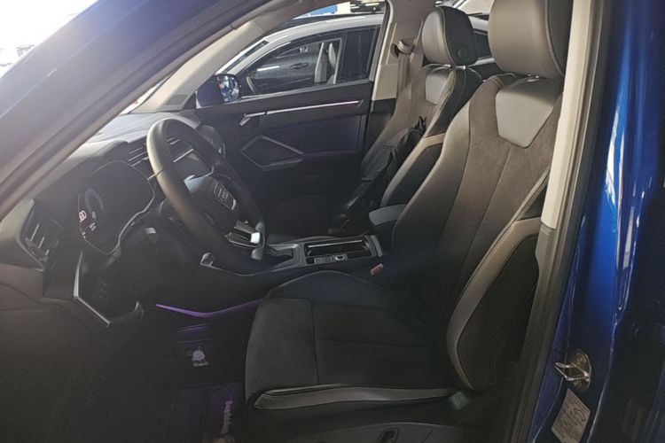 Audi Q3 2019 #19 Audi Q3 2019 car image #19