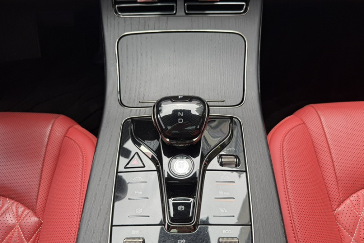 BYD Han 2021 #18 BYD Han 2021 car image #18