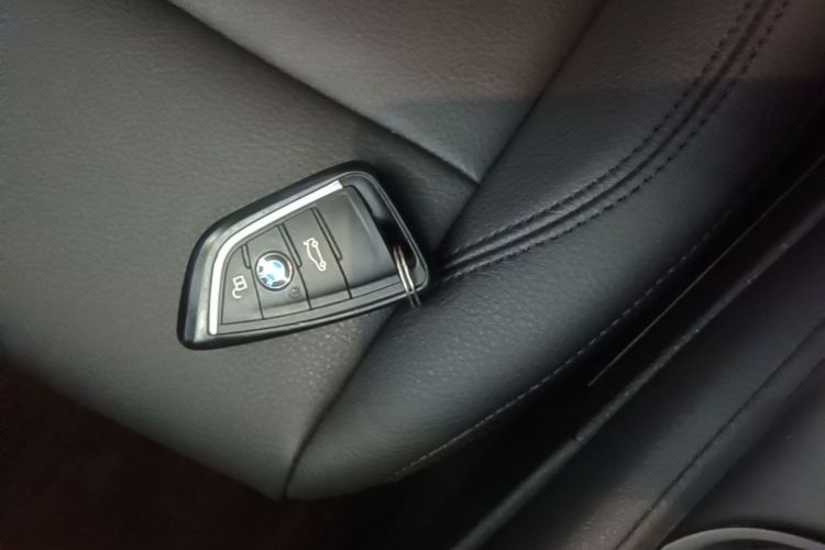 BMW X1 2018 #14 BMW X1 2018 car image #14