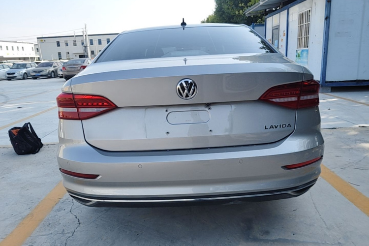 Volkswagen Lavida 2019 #4 Volkswagen Lavida 2019 car image #4