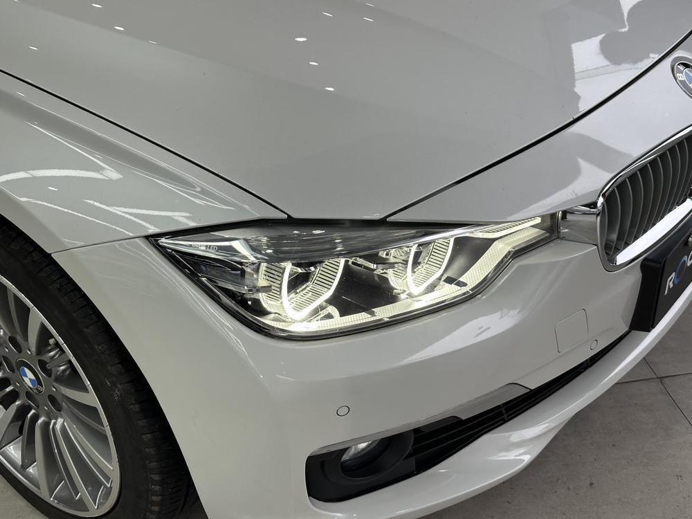 BMW 3 Series 2019 #7 BMW 3 Series 2019 car image #7