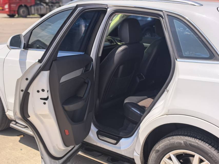 Audi Q3 2019 #3 Audi Q3 2019 car image #3