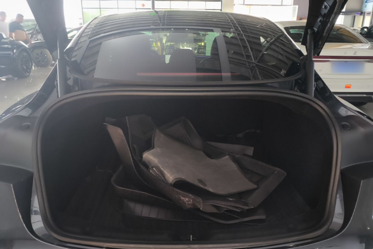 Tesla Model 3 2024 #19 Tesla Model 3 2024 car image #19