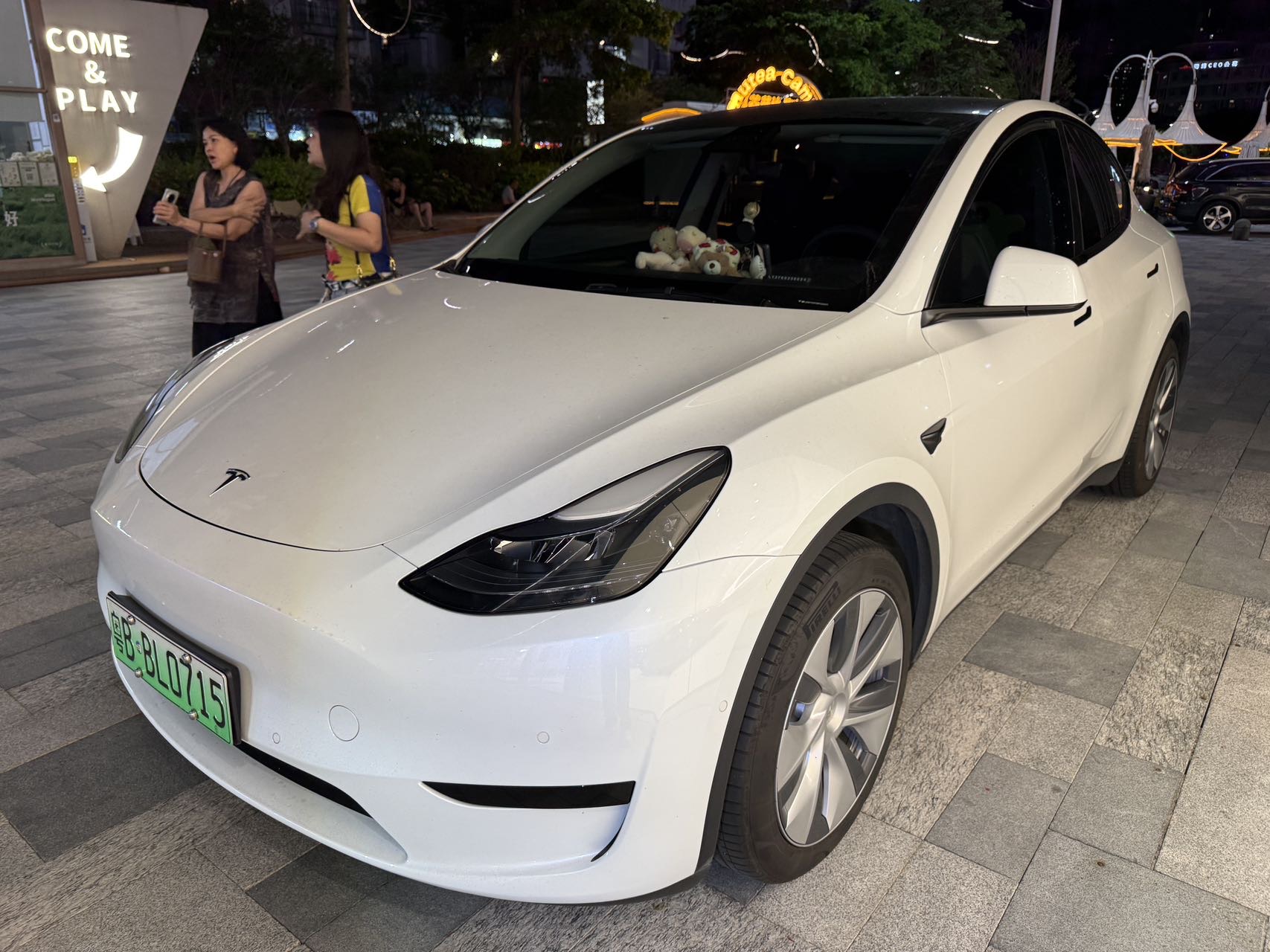 Tesla Model Y 2023 Tesla Model Y 2023 car image