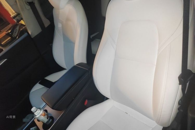 Tesla Model Y 2023 #17 Tesla Model Y 2023 car image #17