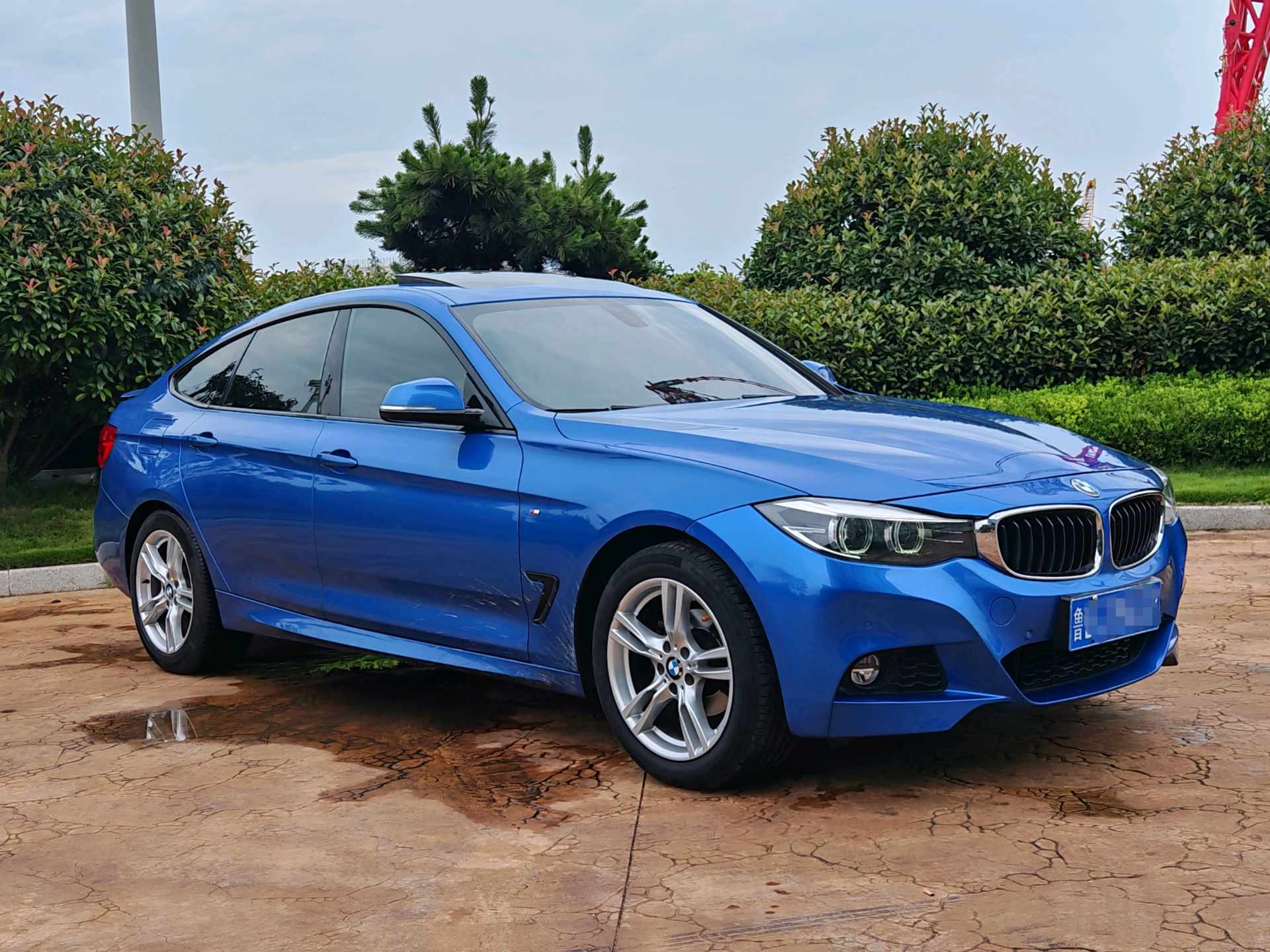 BMW 3 Series GT 2019 car image #2