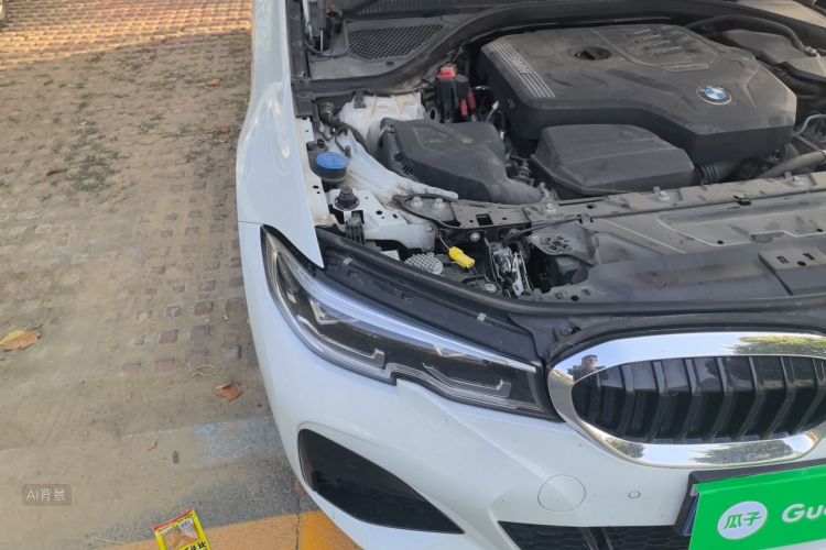 BMW 3 Series 2020 car image #8