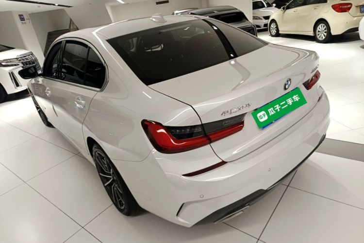 BMW 3 Series 2021 car image #5