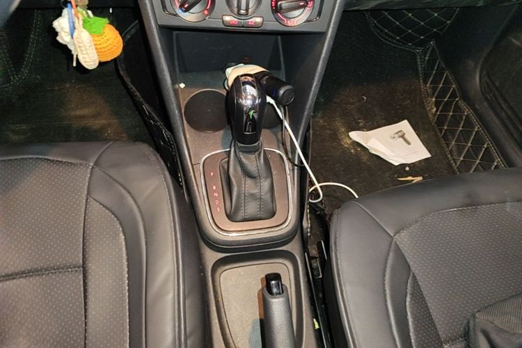 Volkswagen Polo 2018 car image #14