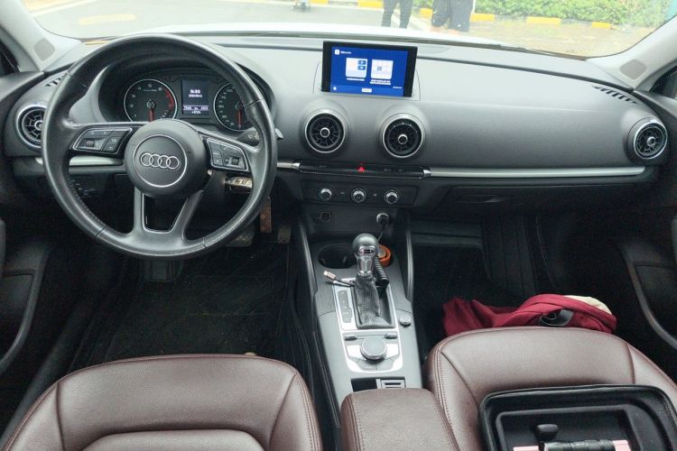 Audi A3 2019 immagine di auto #7