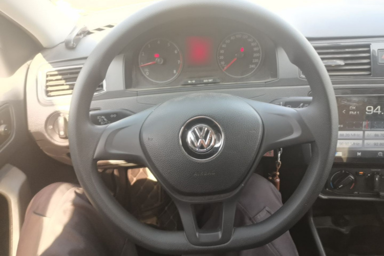 Volkswagen Santana 2019 #11 Volkswagen Santana 2019 car image #11