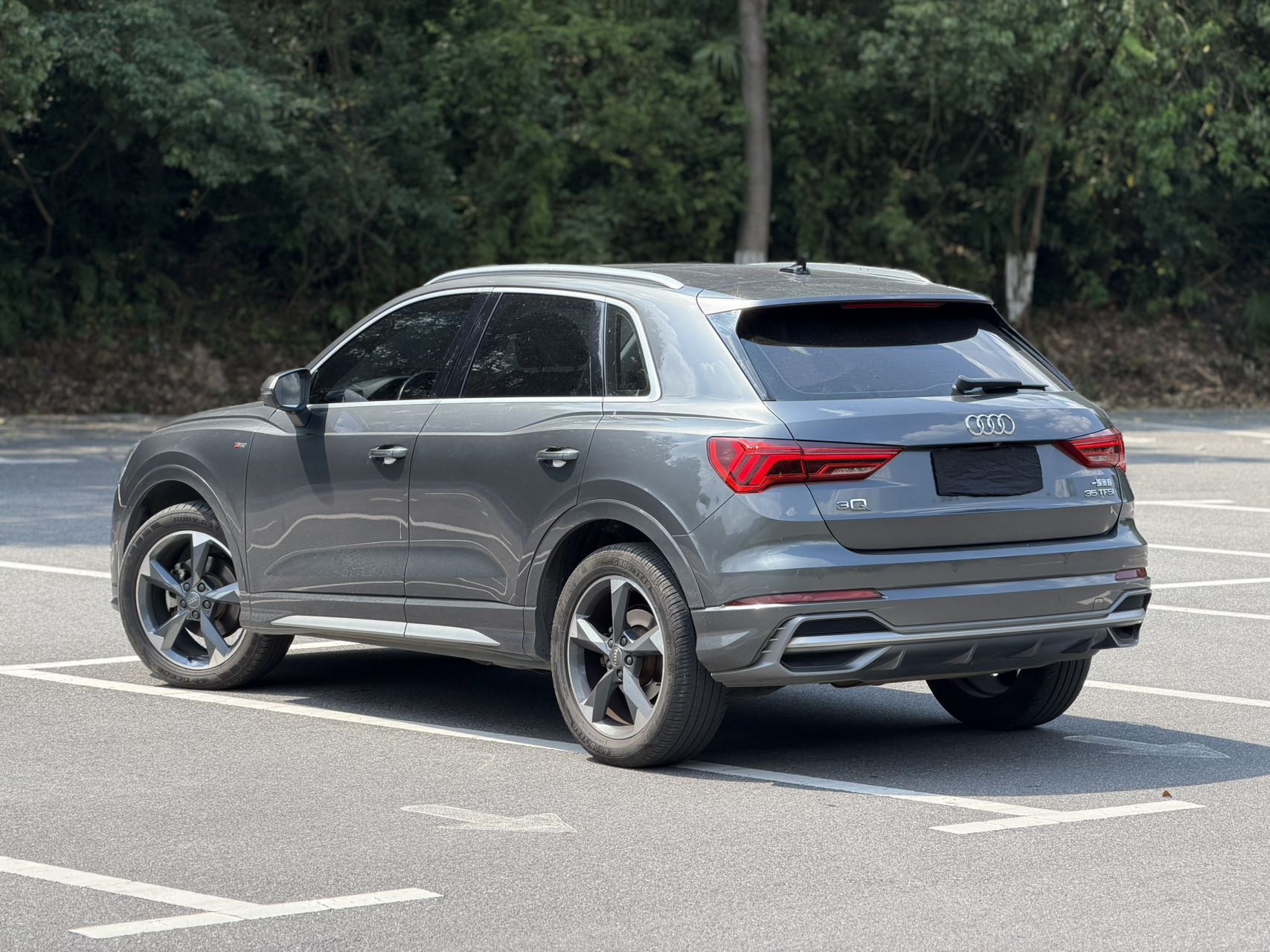 Audi Q3 2019 car image #6