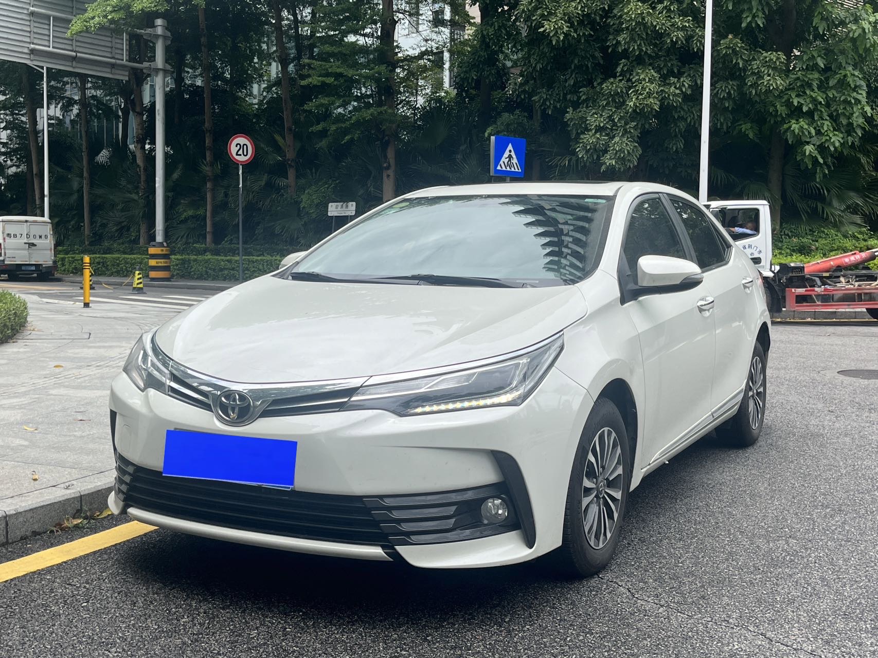 Toyota Corolla 2018 car image 