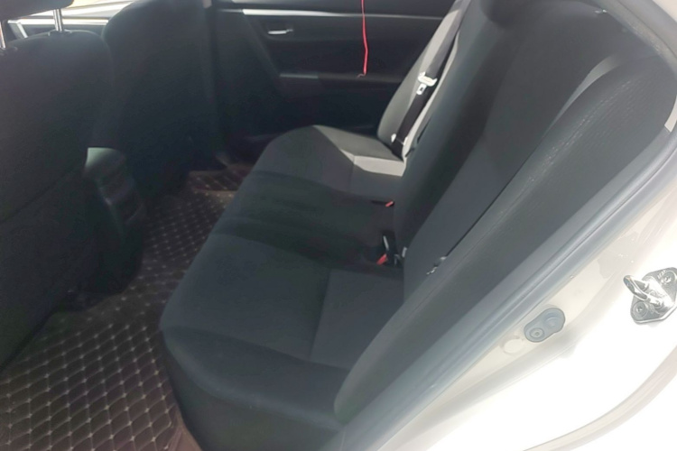 Toyota Corolla 2017 #17 Toyota Corolla 2017 car image #17