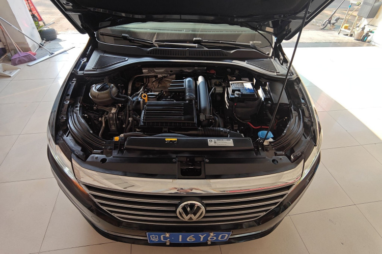 Volkswagen Lavida 2018 car image #22