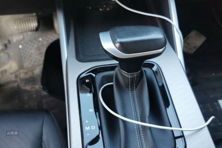 GEELY Emgrand 2022 car image #16