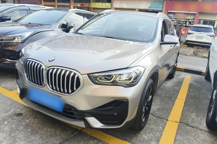 BMW X1 2020 car image #2