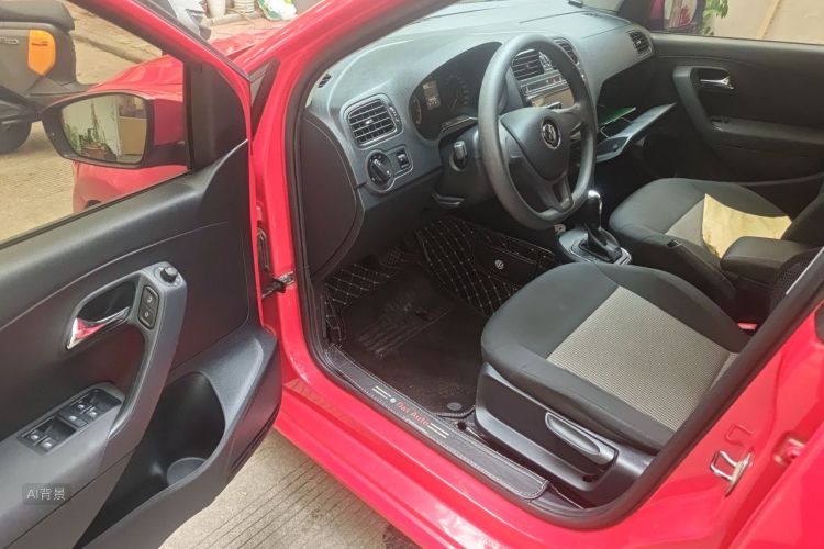 Volkswagen Polo 2018 car image #18