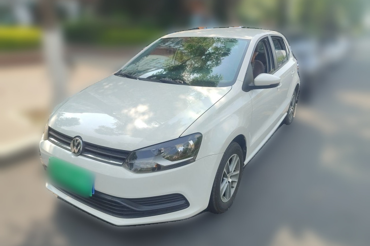 Volkswagen Polo 2017 car image #2