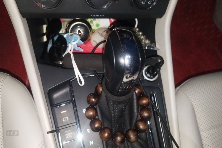 Volkswagen Lavida 2018 car image #16
