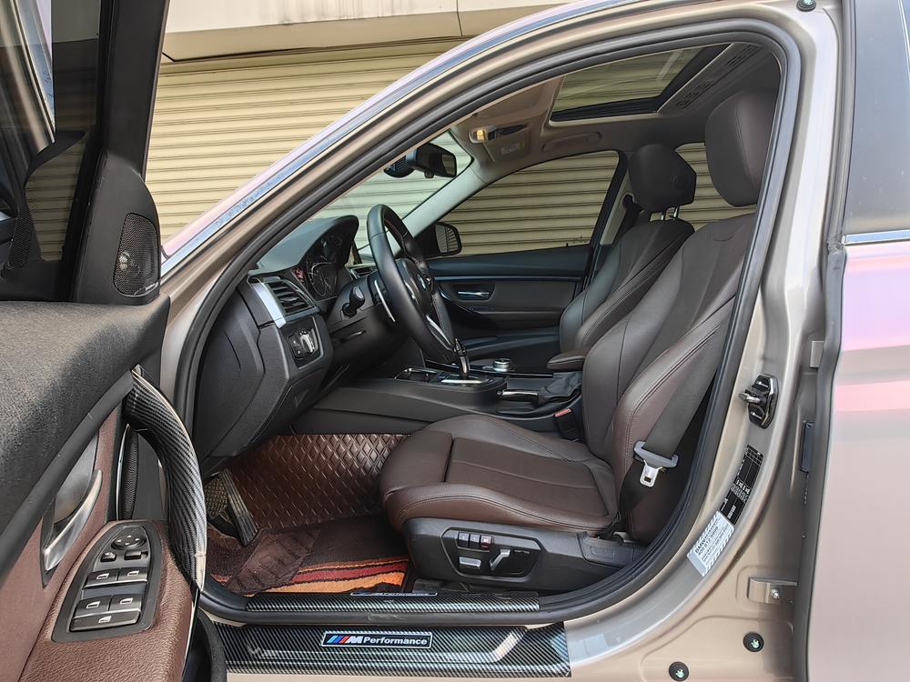 BMW 3 Series 2019 #17 BMW 3 Series 2019 car image #17