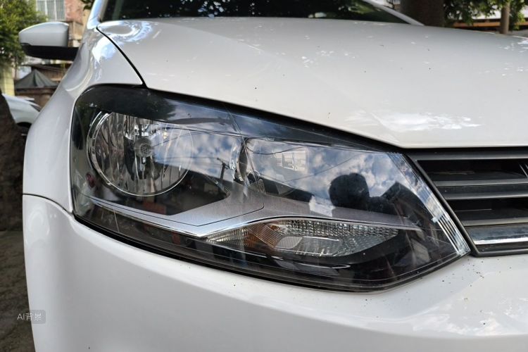 Volkswagen Polo 2019 car image #8