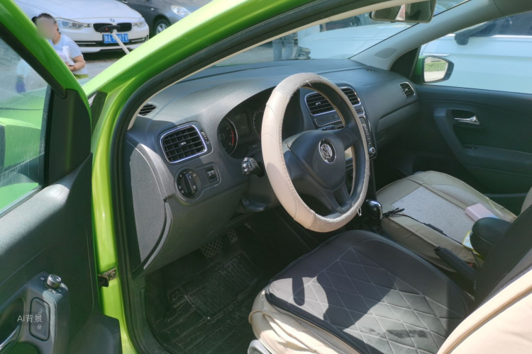 Volkswagen Polo 2015 #18 Volkswagen Polo 2015 car image #18