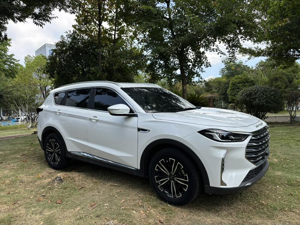 Jetour X70 PLUS 2022 car image #3
