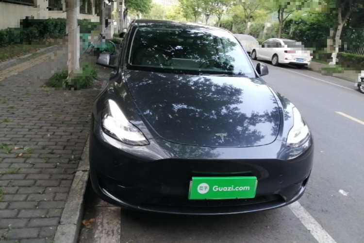 Tesla Model Y 2024 #3 Tesla Model Y 2024 immagine di auto #3
