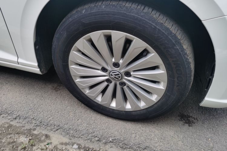 Volkswagen Lavida 2020 imagen de coche #9