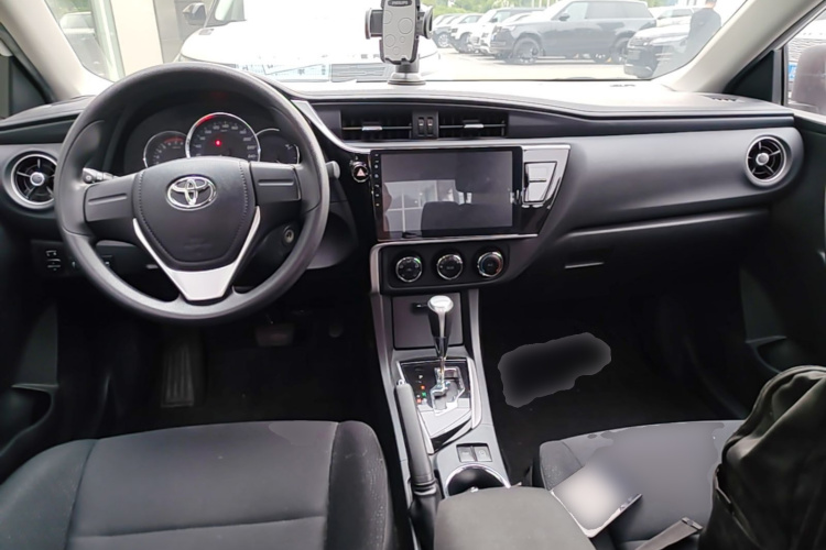 Toyota Corolla 2018 #11 Toyota Corolla 2018 car image #11