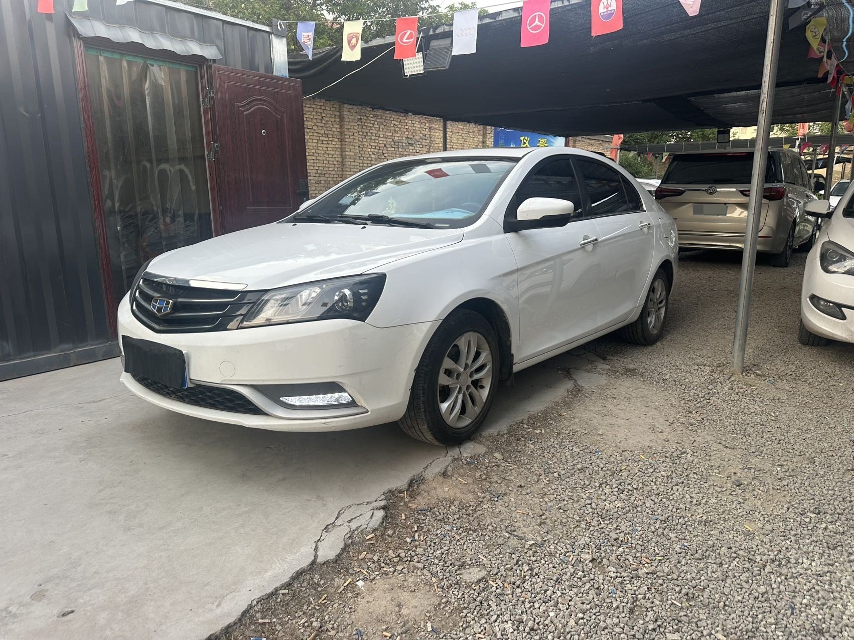 GEELY Emgrand 2015 car image 