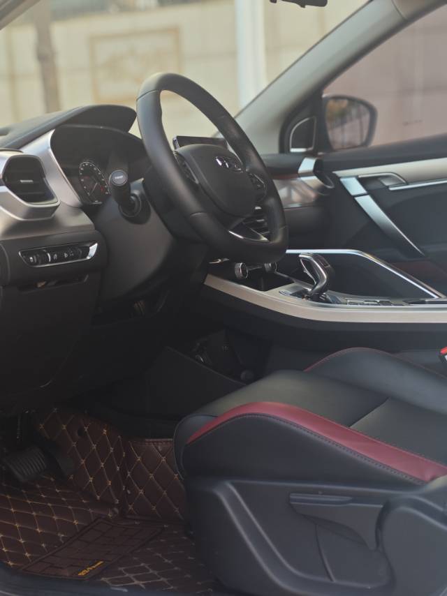 GEELY Coolray 2021 imagen de coche #4