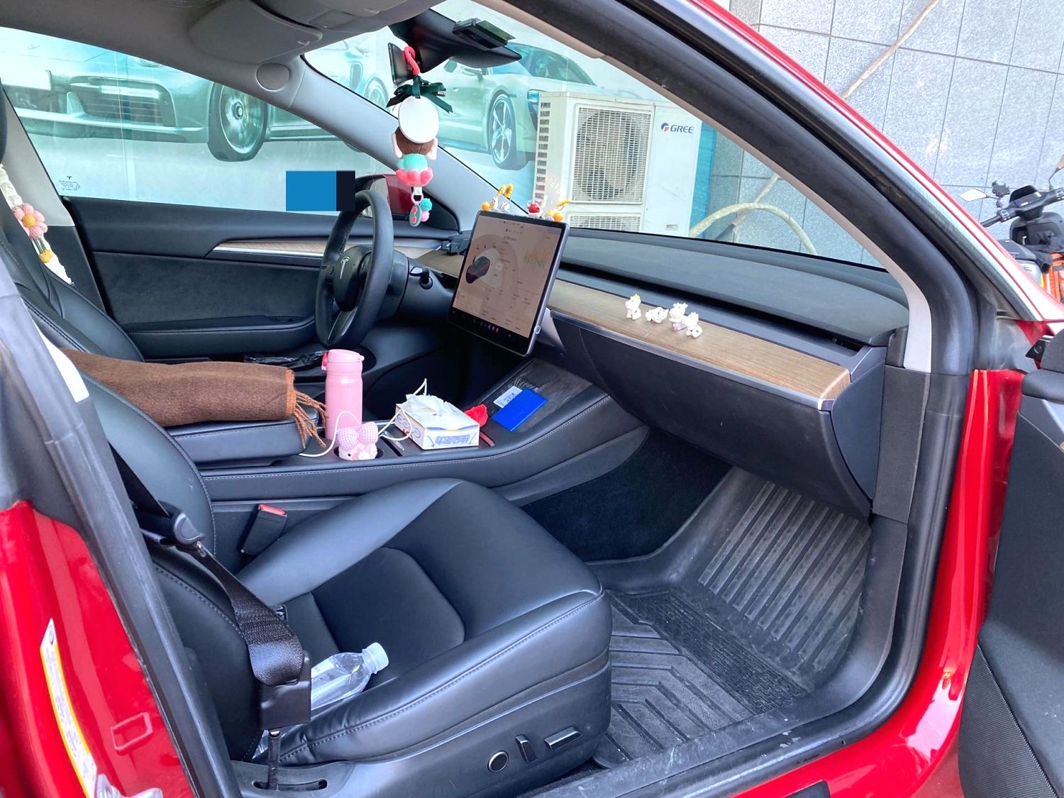 Tesla Model 3 2021 car image #3