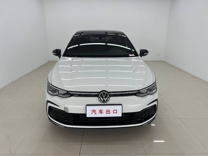 Volkswagen Golf 2023 car image #2