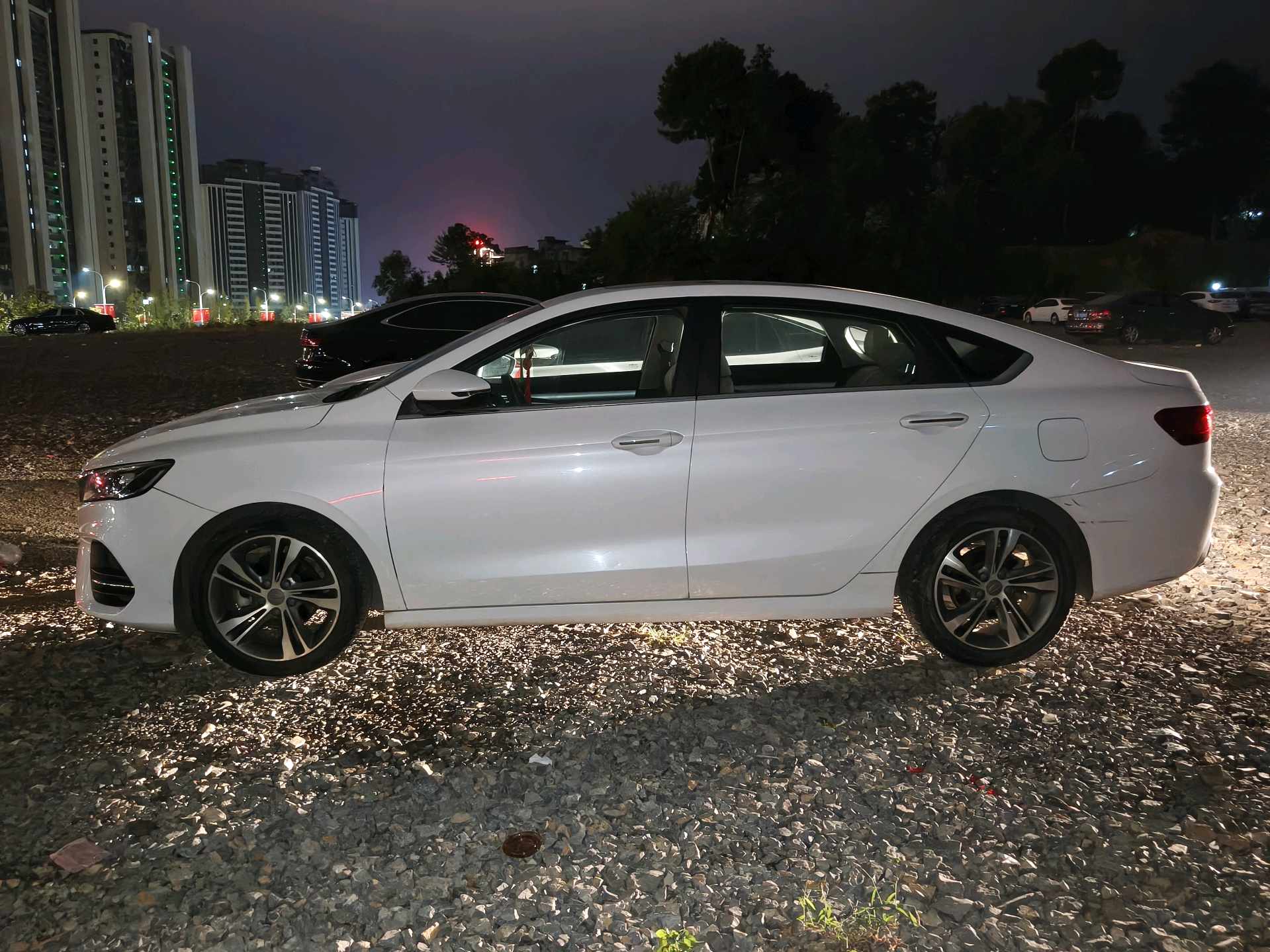 GEELY Binray 2019 #2 GEELY Binray 2019 car image #2