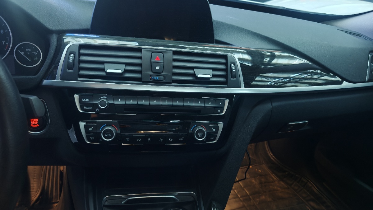 BMW 3 Series GT 2017 #4 BMW 3 Series GT 2017 car image #4
