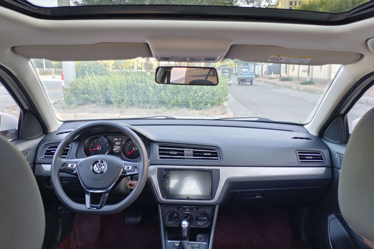 Volkswagen Lavida 2020 car image #11