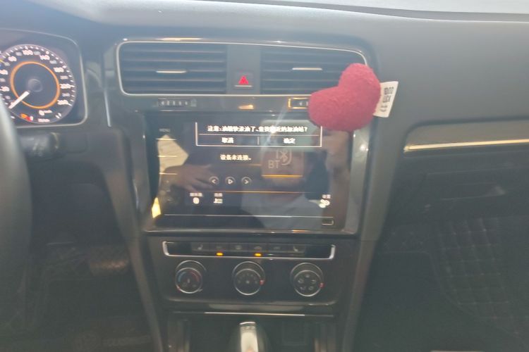 Volkswagen Golf 2019 #17 Volkswagen Golf 2019 car image #17