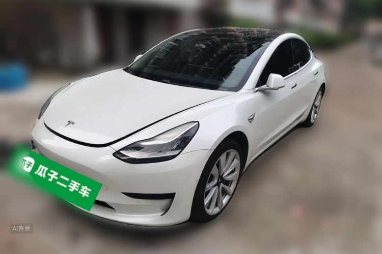 Tesla Model 3 2020 car image #2