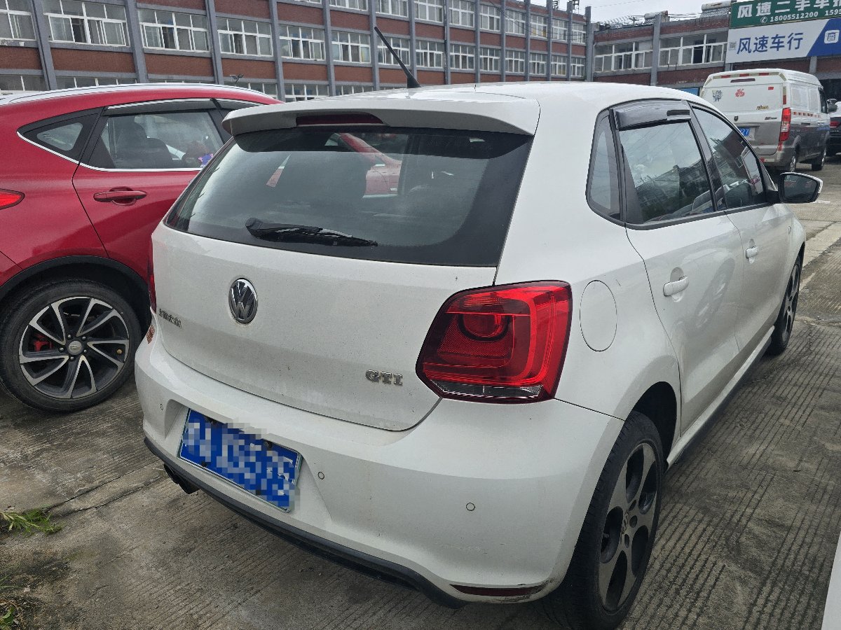 Volkswagen Polo 2014 #6 Volkswagen Polo 2014 car image #6