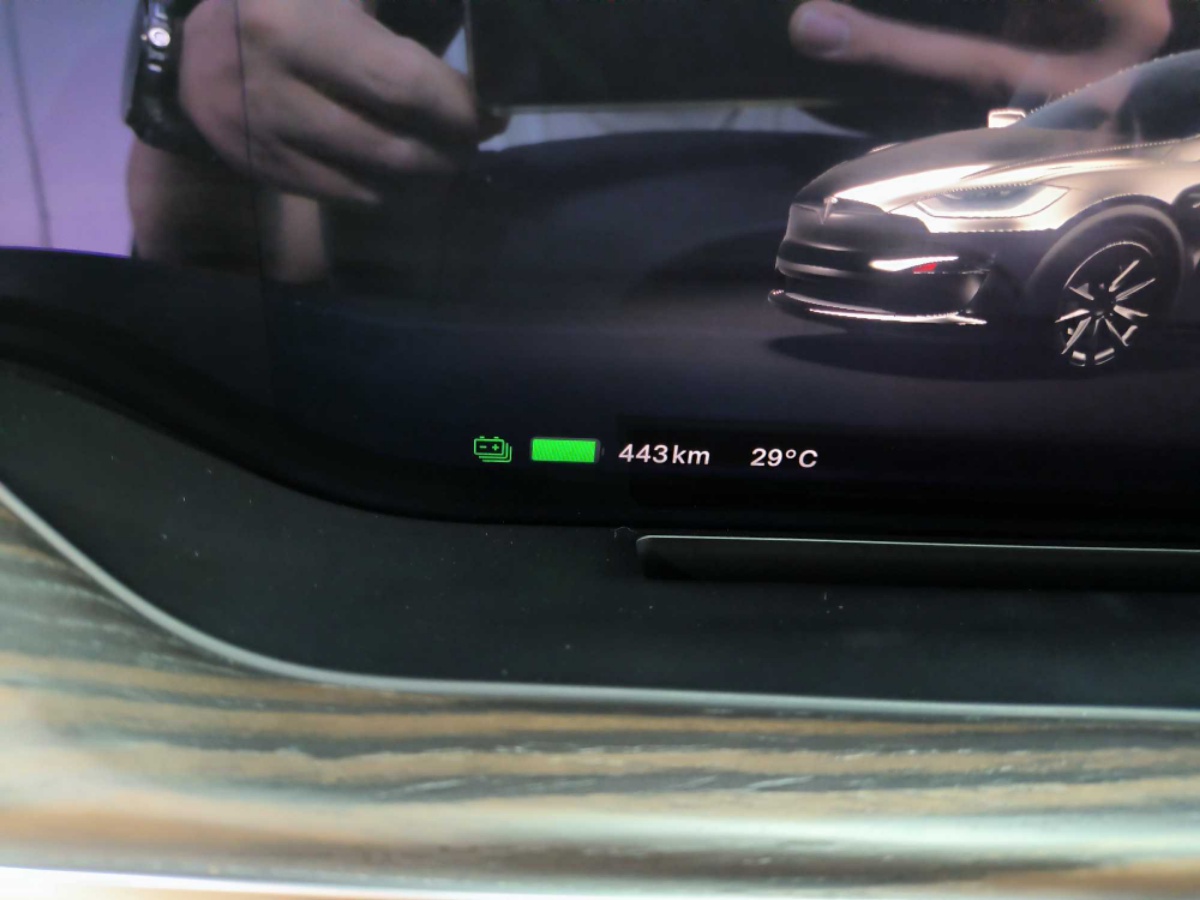 Tesla Model X 2024 #15 Tesla Model X 2024 car image #15