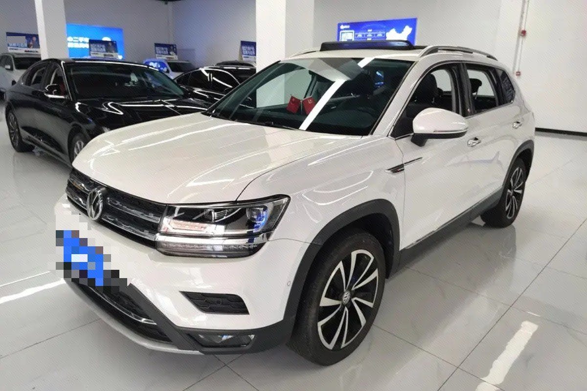 2020 2020 car image