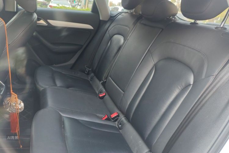 Audi Q3 2018 #19 Audi Q3 2018 car image #19